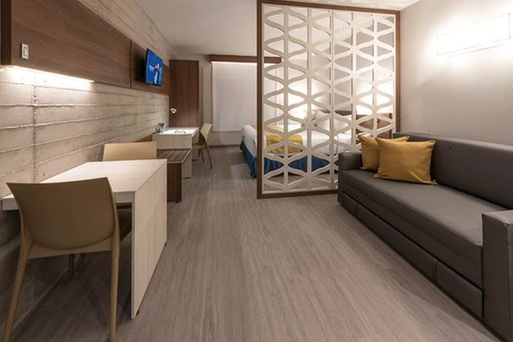 Img - Suite