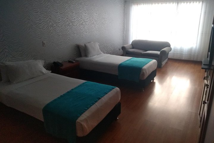 Img - Habitación con 2 camas individuales
