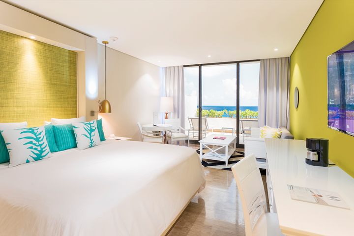 Img - Luxury junior suite vista al océano