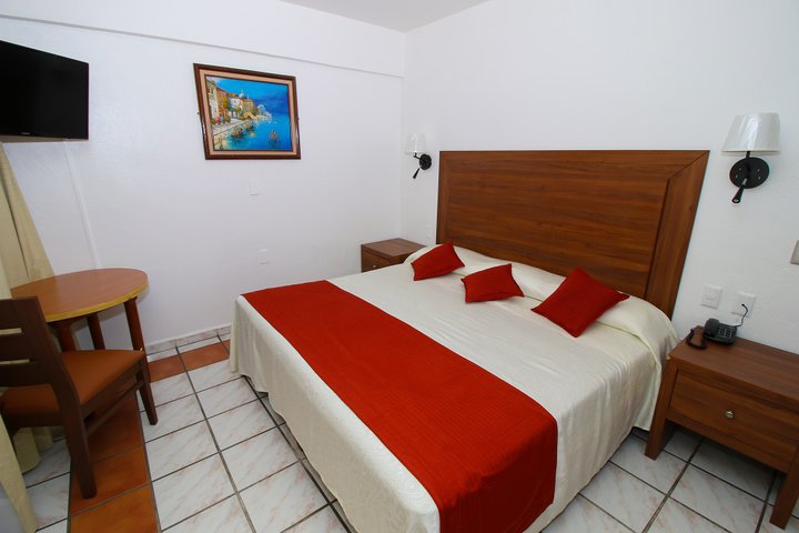 Img - Room King Size Bed