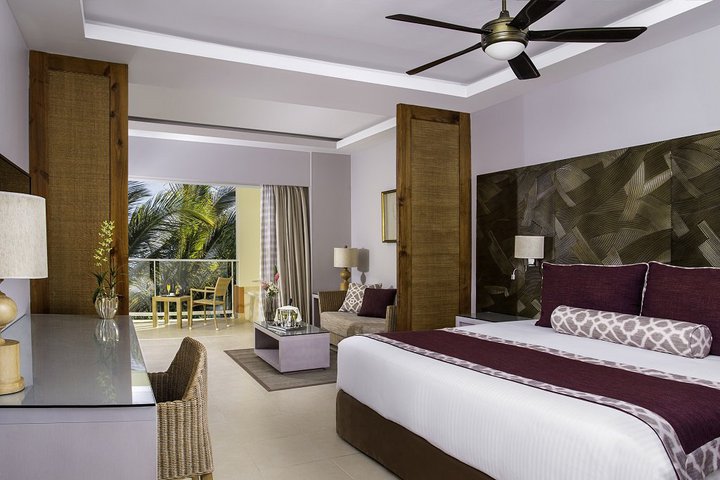 Img - Deluxe Tropical View King