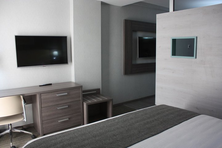 Img - Suite