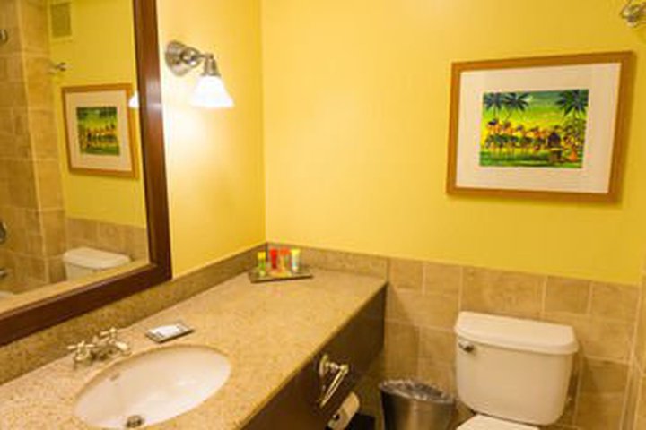 Img - Apartamento, varias habitaciones, balcón, vistas al mar (Kauai Beach Resort 3306)