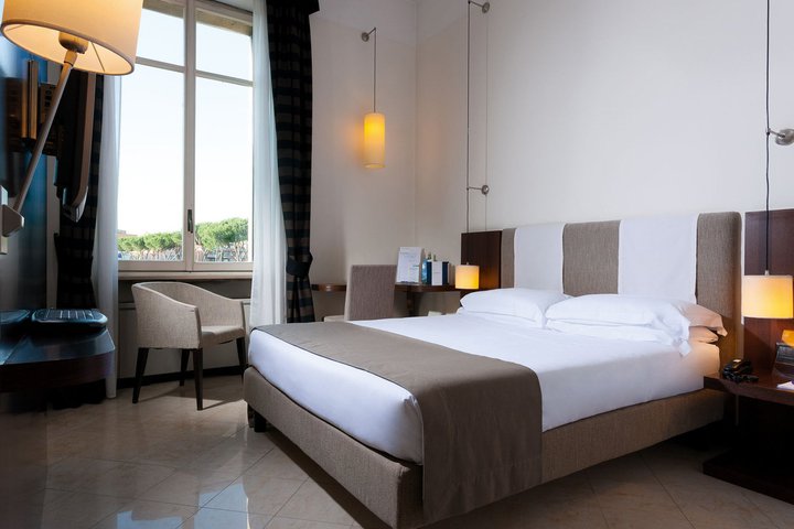 Img - Habitación clásica con 1 cama doble o 2 individuales