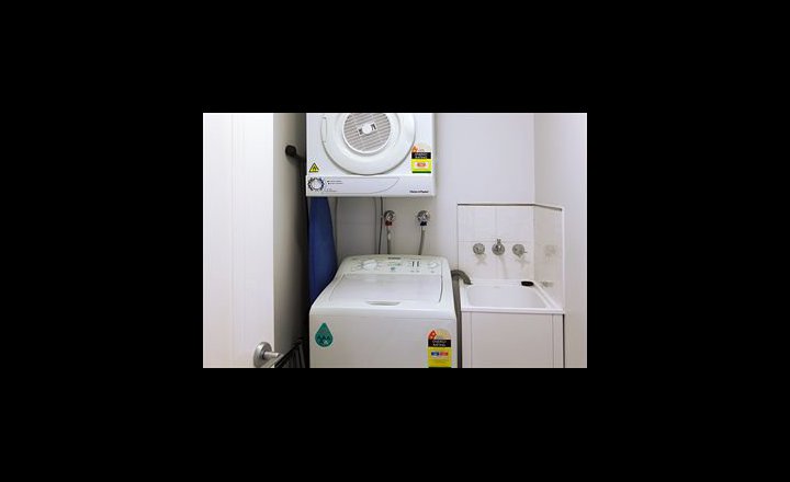 Waters Edge Apartments Cairns Hotel Australia Pricetravel
