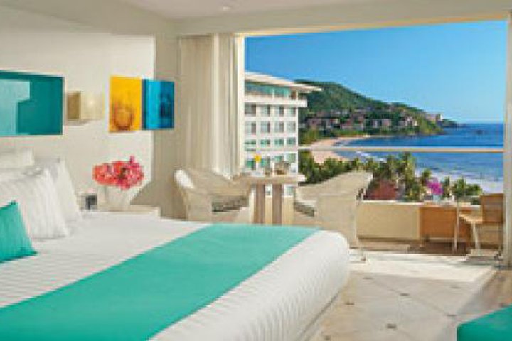Img - De lujo doble vista parcial al mar