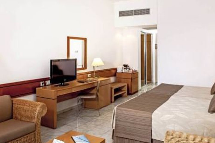 Img - Premium