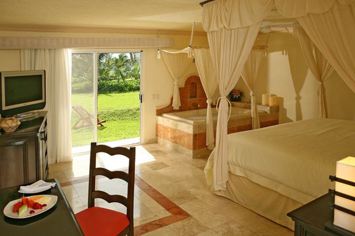 Img - Luxury Suite