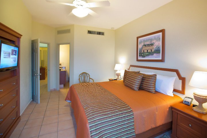 Img - Standard 2-BR suite
