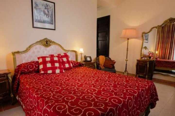Img - Suite