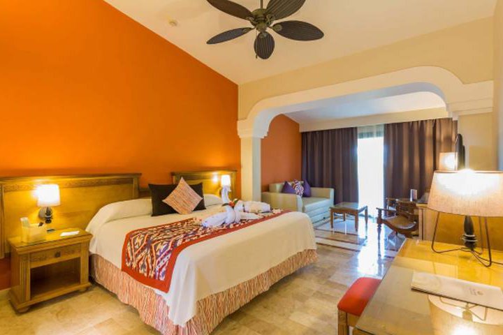 Img - Junior suite junto a la piscina 1 adulto